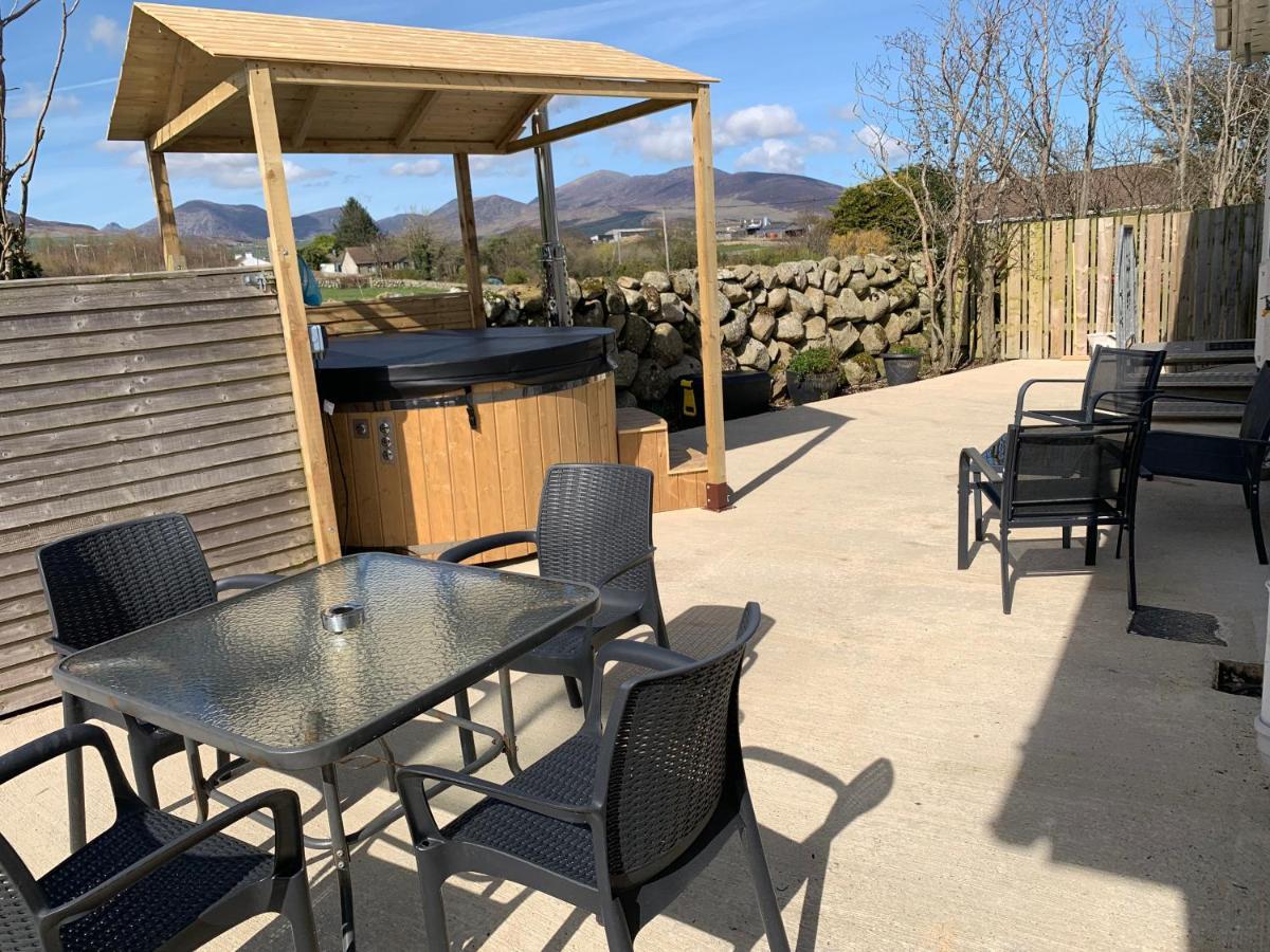 Moneydarragh Cottage With Uninterrupted Mountain And Sea Views- Hot Tub Available For Hire Annalong Экстерьер фото