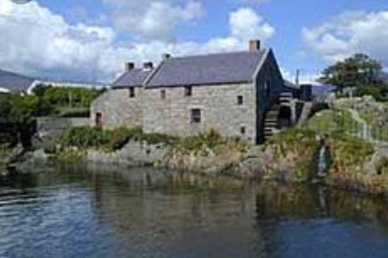 Moneydarragh Cottage With Uninterrupted Mountain And Sea Views- Hot Tub Available For Hire Annalong Экстерьер фото